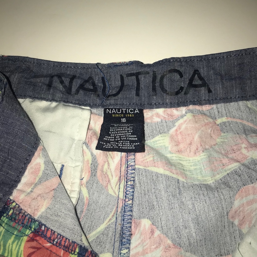 Boys Nautica Bermuda shorts - Picture 3 of 4